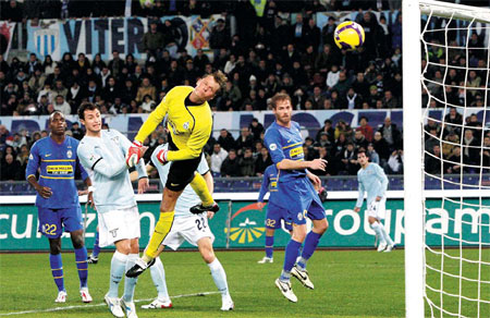 Juve fail to capitalize on Inter defeat
