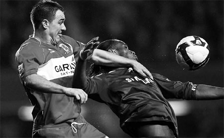 Kalou boosts Chelsea, Liverpool held