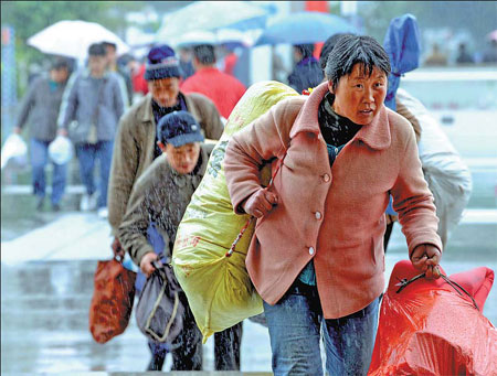 Surge of travelers during 40-day rush