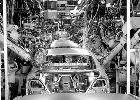 Japanese exports plummet 45 percent