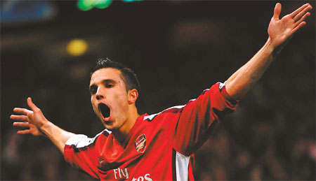 Gunners sole winners as draws abound