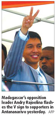 Tanks on move in Madagascar's capital
