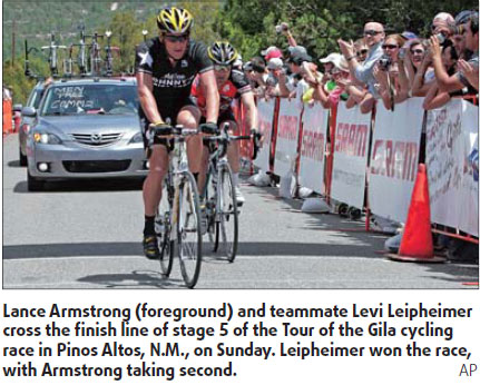 Armstrong heading to Italy ready to ride for Leipheimer