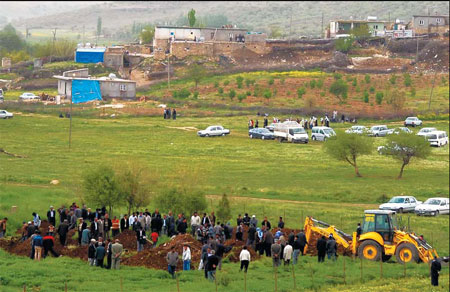 Turkey family rivals kill 44 in bridal feud