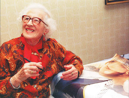 Last Titanic survivor dies