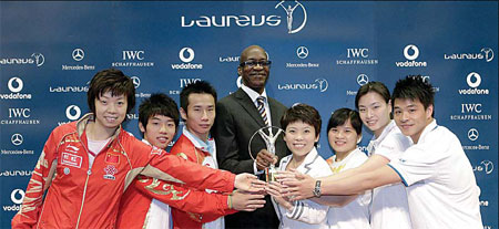 China's Olympians win Laureus team award