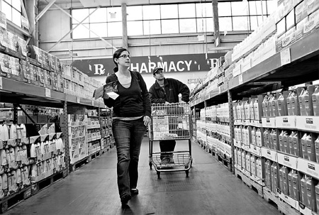 Recession eats into Costco sales