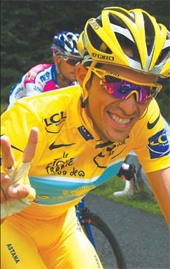 Spaniard Contador crowned champion