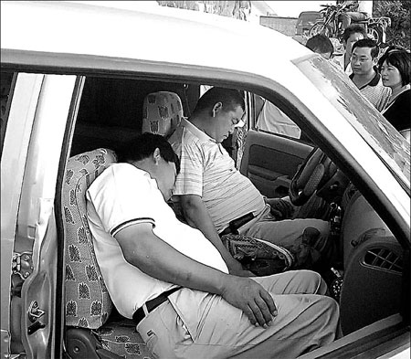 Drunk driver kills woman, then passes out