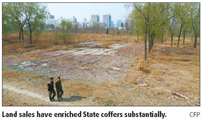 State-owned 'Land Kings' heat up mainland realty mart