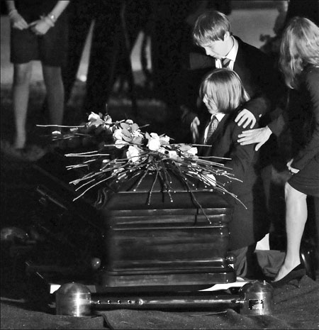 Liberal lion Kennedy laid to rest