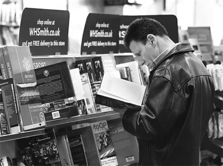 WH Smith profit up, plans move into India