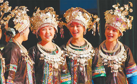 Raising lively voices for a dying singing style