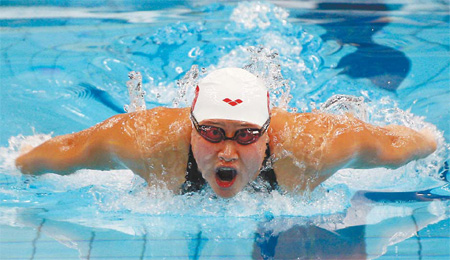 Liu shatters butterfly record