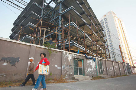 Plan for new bar street sinking fast