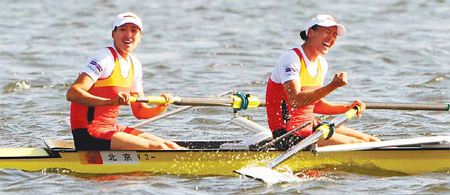 Twin rowers attribute success to natural bond