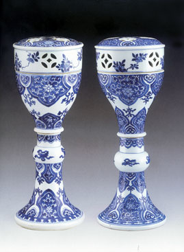 Going Dutch: old collector shares Chinese porcelain with the world