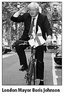 London mayor turns 'knight on shining bicycle'