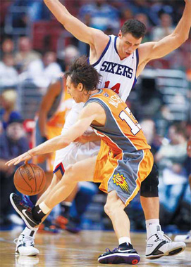 Nash's 20-20 lifts Suns over 76ers, 119-115