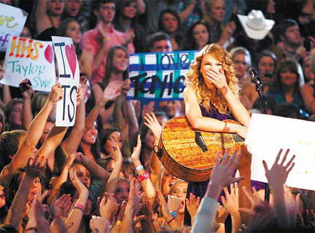 Taylor's turn: Swift is entertainer of year