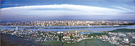 Scientific basis for city cluster plans urged