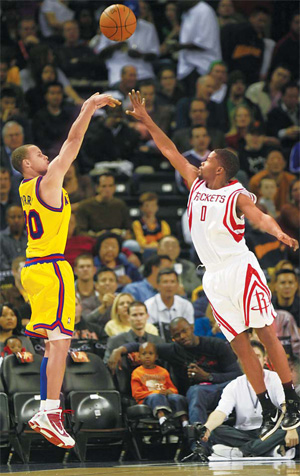 Rockets spoil Nelson's return