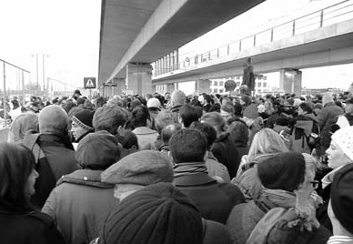 Delegates stuck outside climate conference after Sunday break