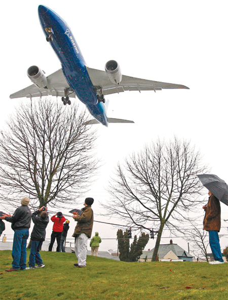 Airlines' spirits soar with maiden flight