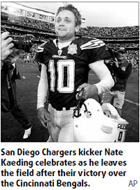 Kaeding kick sends Chargers into playoffs