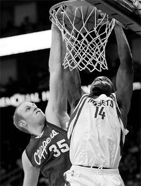 Landry leads Rockets past Clippers 108-99