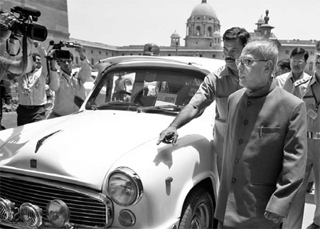 Indian FM warns on deficit