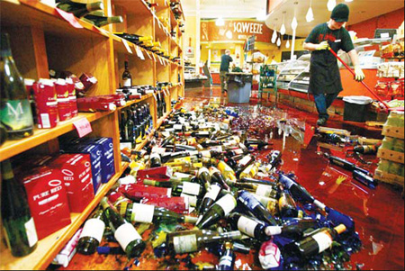 6.5 quake shakes buildings on California's coast