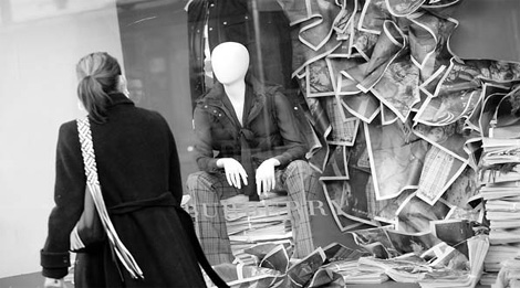 Burberry exceeds Q3 sales forecasts