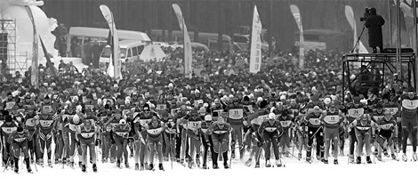Jilin Special: 20,000 take to the slopes for the eighth Jilin ski marathon