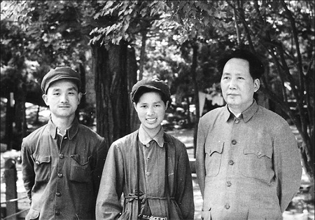 Through her own lens to Mao