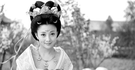 'Chinese Aurora' works her magic on Japan TV