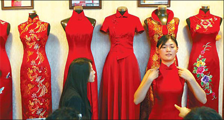 Traditional clothing retailers enjoy Spring Festival boom
