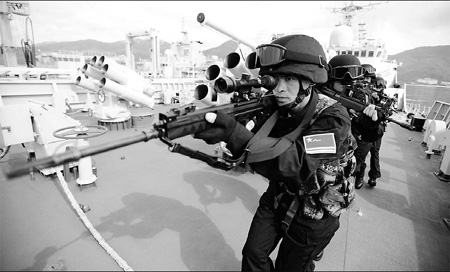 Navy beefs up anti-piracy effort