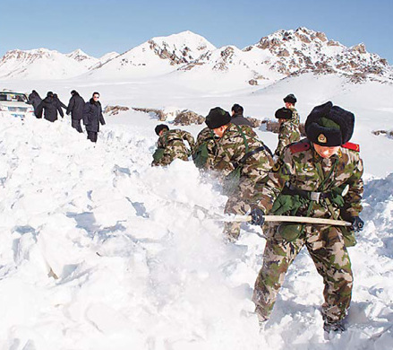 Heaviest snowfall in half a century traps 260 herdsmen