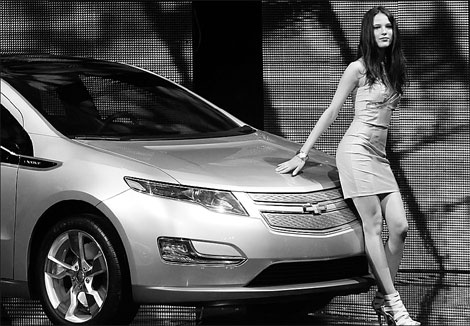 Carmakers to vie for repeat customers