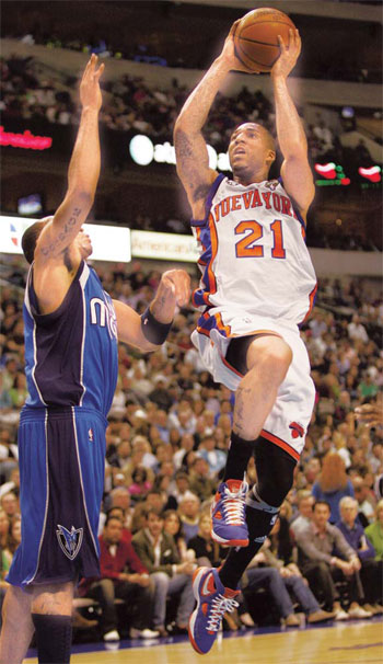 NY Knicks end the Mavericks' 13-game win streak emphatically