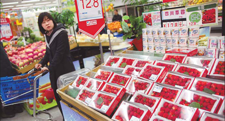 Supermarket fruits hazardous, Greenpeace says