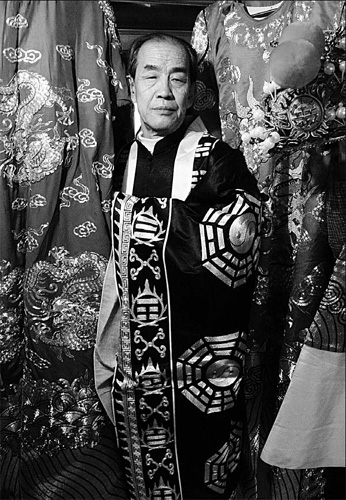 Sewing threads of tradition