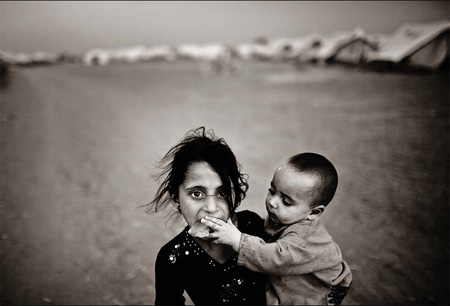 Story-telling photos