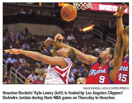 Clippers beat Rockets to end road skid at 11