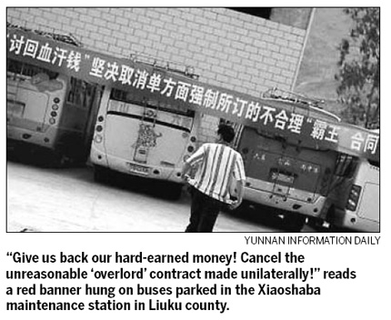Bus drivers continue strike against management