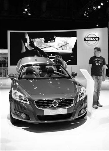 Geely's Volvo brand popular at New York show