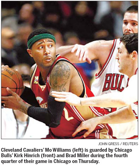 Bulls squeeze out 109-108 win against Cavs