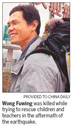 Hong Kong volunteer dies while trying to save others