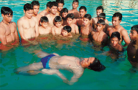 Cool postures as yoga takes to water